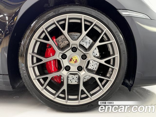 Porsche 911 2020 — photo 5