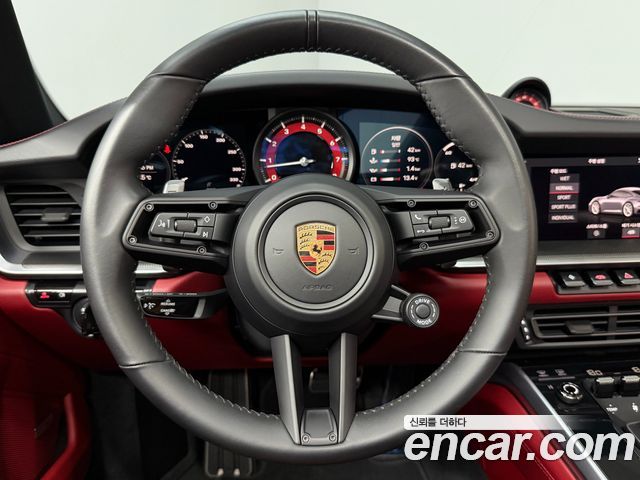 Porsche 911 2020 — photo 6