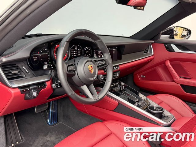 Porsche 911 2020 — photo 7