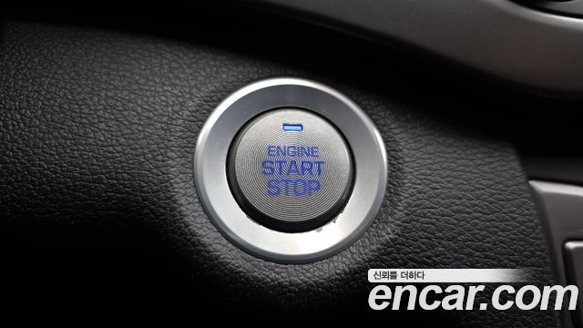 Hyundai AVANTE 2018 — photo 27