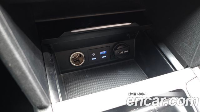 Hyundai AVANTE 2018 — photo 28