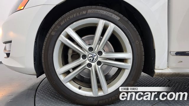 Volkswagen Passat 2013 — photo 5