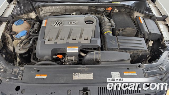 Volkswagen Passat 2013 — photo 6