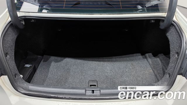 Volkswagen Passat 2013 — photo 20