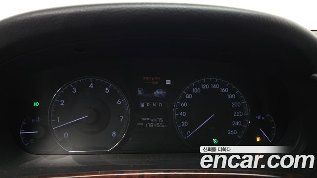 Hyundai Equus 2012 — photo 11