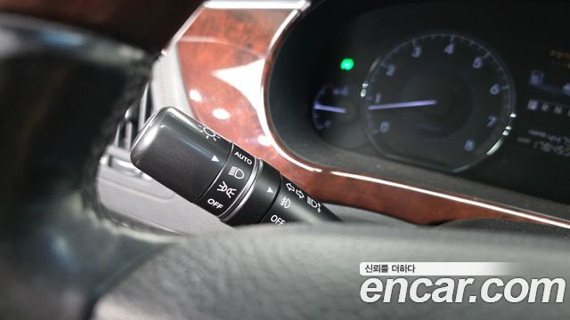 Hyundai Equus 2012 — photo 28