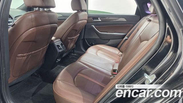 Hyundai Sonata 2019 — photo 17