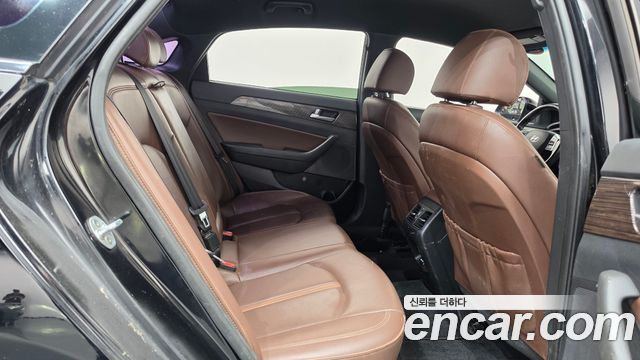 Hyundai Sonata 2019 — photo 18