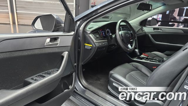 Hyundai Sonata 2019 — photo 13