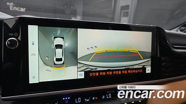 Toyota Camry 2026 — photo 17