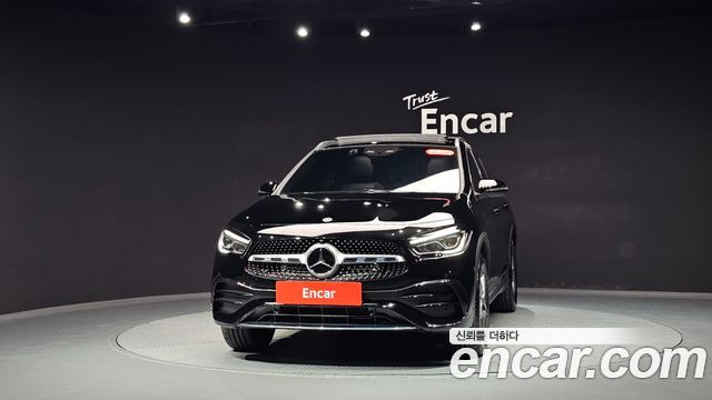 Mercedes-Benz GLA-Class 2023 — photo 3