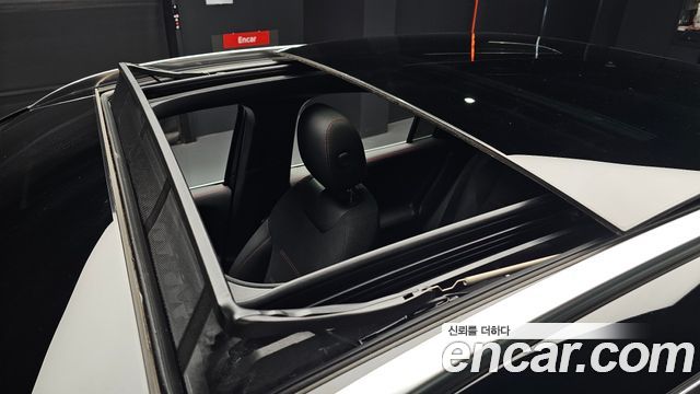Mercedes-Benz GLA-Class 2023 — photo 25