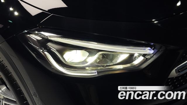 Mercedes-Benz GLA-Class 2023 — photo 8