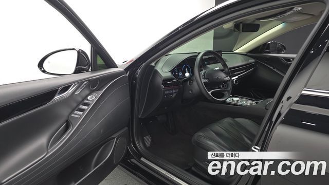 Genesis G80 2023 — photo 13