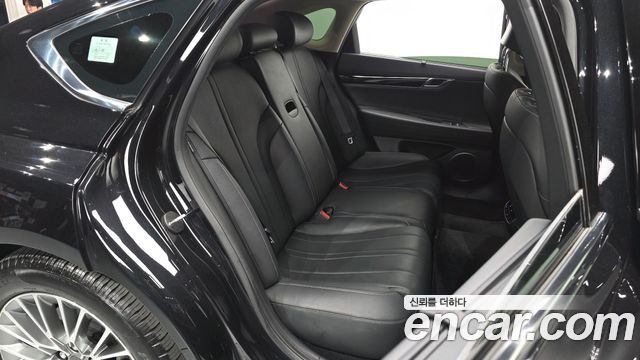 Genesis G80 2023 — photo 18