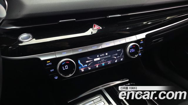 Genesis G80 2023 — photo 23