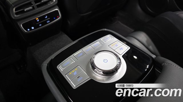 Genesis G80 2023 — photo 25