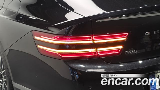 Genesis G80 2023 — photo 9