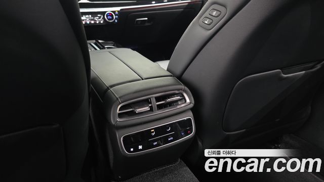 Genesis G80 2023 — photo 32