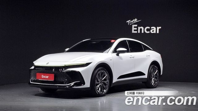 Toyota Crown 2024 — photo 1