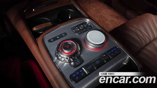 Genesis G90 2023 — photo 9