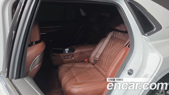 Genesis G90 2023 — photo 11