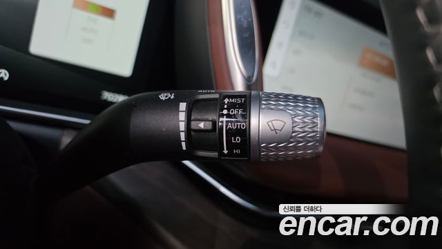 Genesis G90 2023 — photo 17