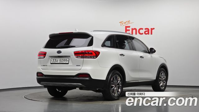 Kia Sorento 2017 — photo 2