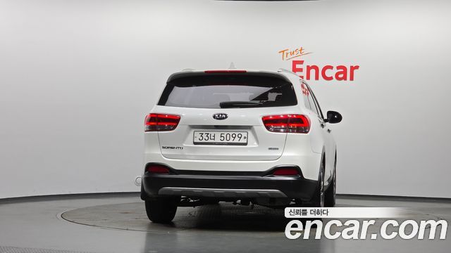 Kia Sorento 2017 — photo 4