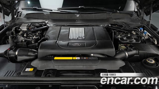 Land Rover Range Rover 2019 — photo 6