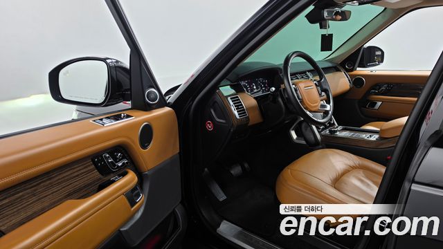 Land Rover Range Rover 2019 — photo 13