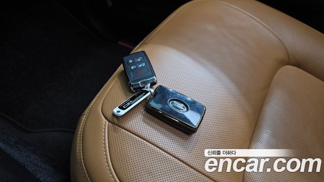 Land Rover Range Rover 2019 — photo 21