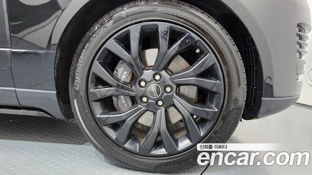 Land Rover Range Rover 2019 — photo 7