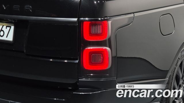 Land Rover Range Rover 2019 — photo 9