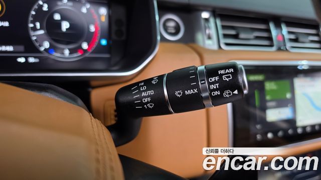 Land Rover Range Rover 2019 — photo 29