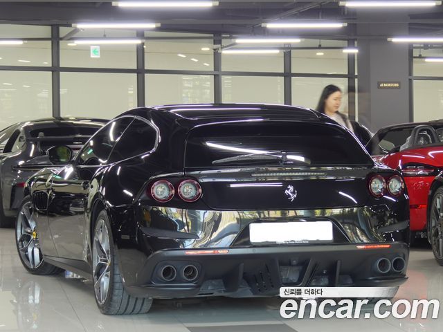 Ferrari GTC4 Lusso 2020 — photo 3
