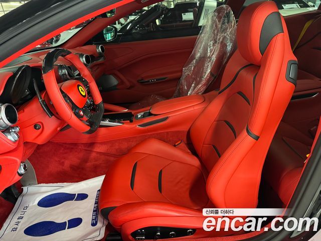 Ferrari GTC4 Lusso 2020 — photo 8