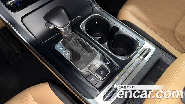 Kia Canival 2021 — photo 9