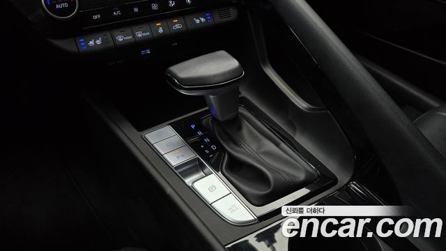 Hyundai AVANTE 2024 — photo 12