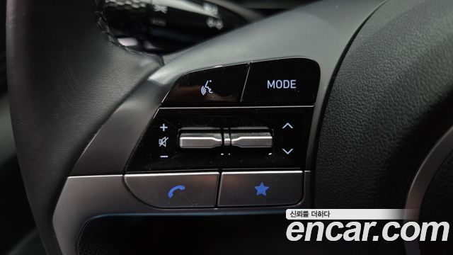 Hyundai AVANTE 2024 — photo 28