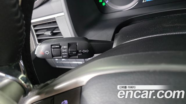 KG Mobility Rexton 2019 — photo 31