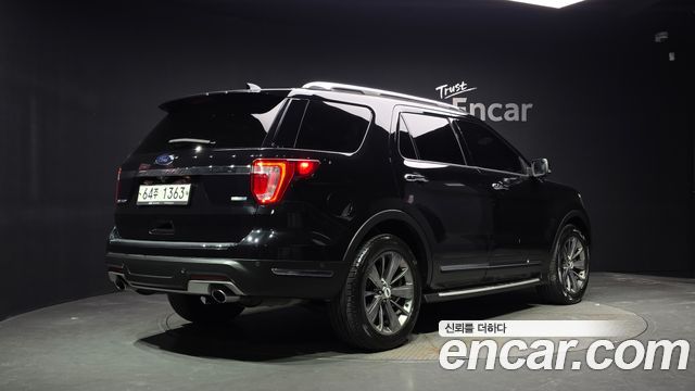 Ford Explorer 2019 — photo 2