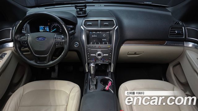 Ford Explorer 2019 — photo 7