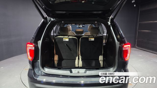 Ford Explorer 2019 — photo 20