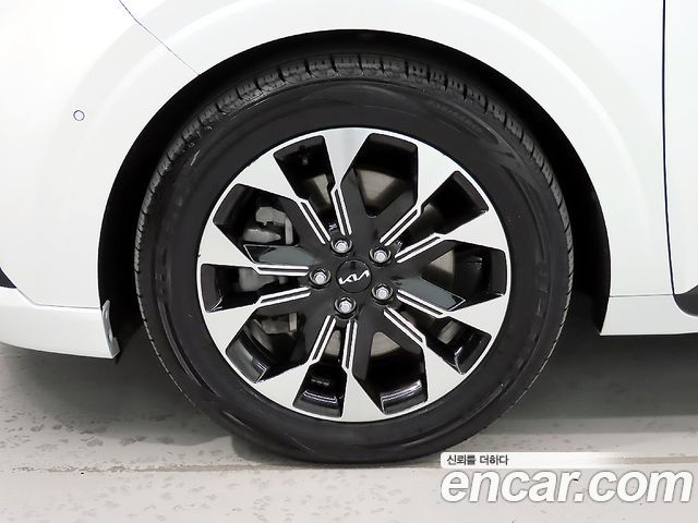 Kia Canival 2023 — photo 20