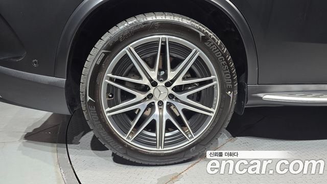 Mercedes-Benz GLC-Class 2025 — photo 5