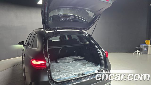 Mercedes-Benz GLC-Class 2025 — photo 32