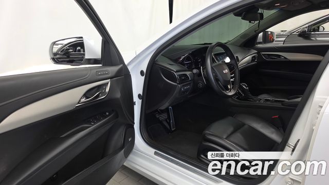 Cadillac ATS 2017 — photo 13