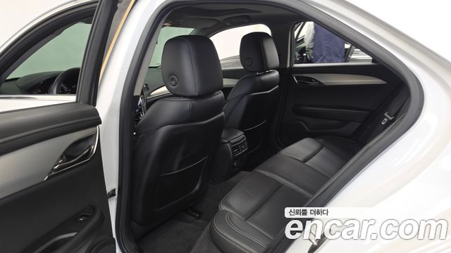 Cadillac ATS 2017 — photo 16