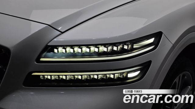 Genesis GV80 2024 — photo 8